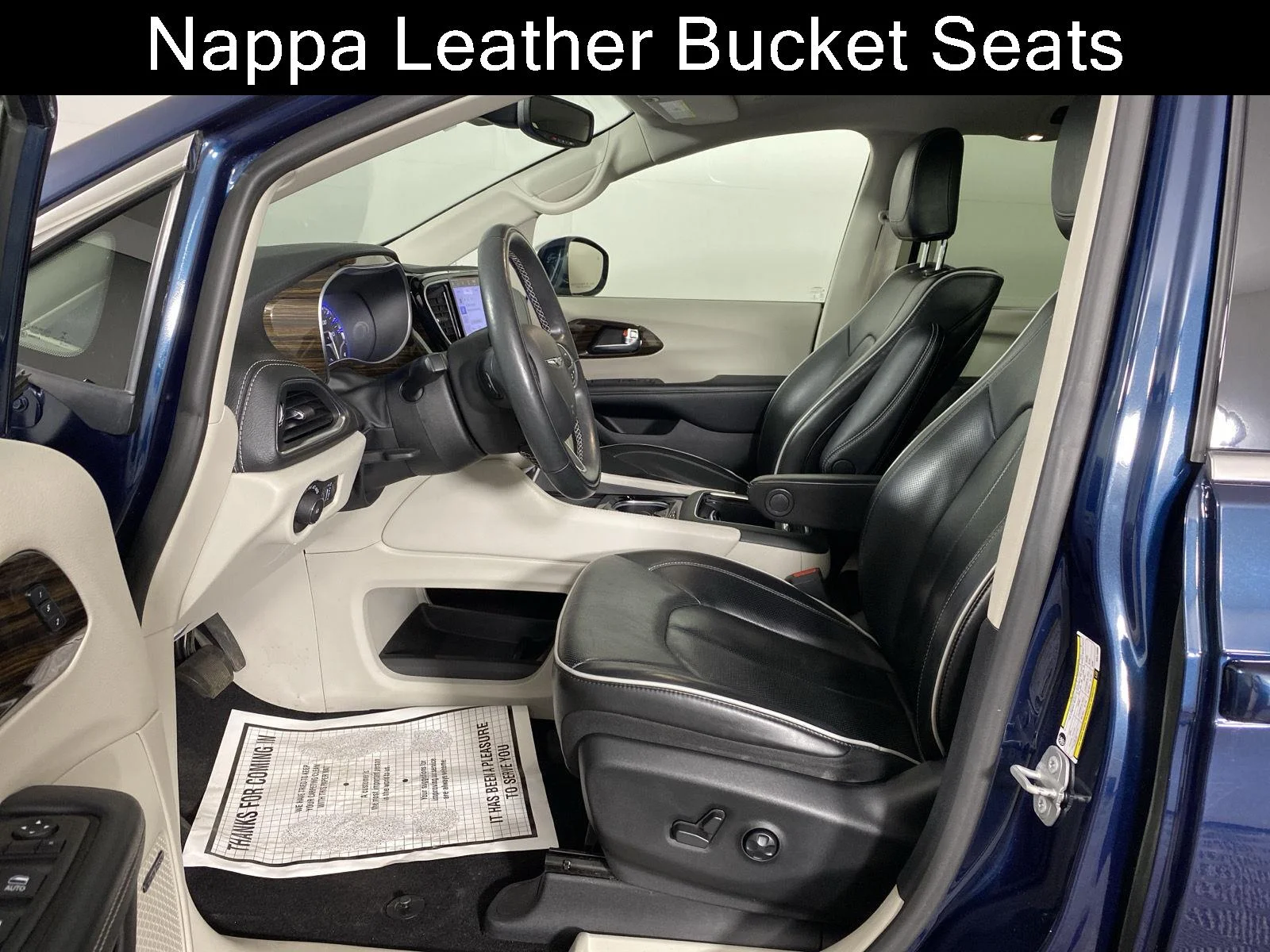 Used 2022 Fathom Blue Pearlcoat Chrysler Limited image 9