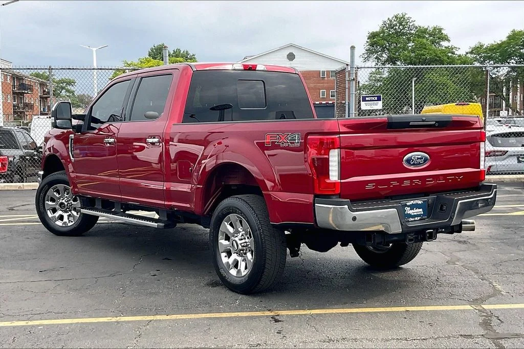 Used 2019 Ruby Red Metallic Ford Lariat image 10