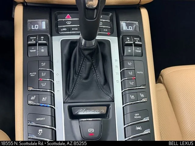 Used 2017  Porsche S image 28