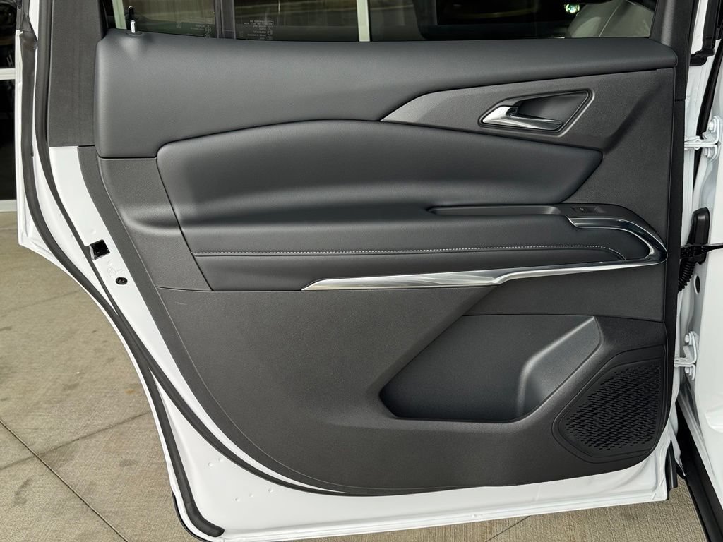 2026 Chevrolet Traverse LT - Photo 19