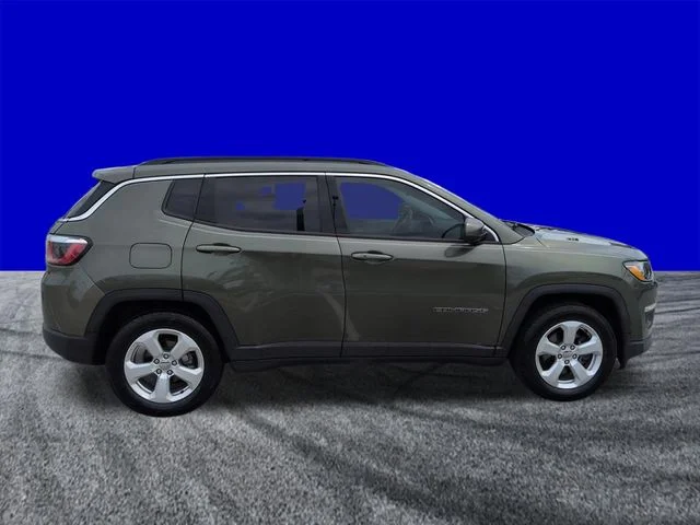 Certified Used 2020 Olive Green Pearlcoat Jeep Latitude image 3
