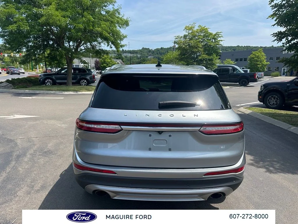 Used 2022 Silver Lincoln Standard image 6