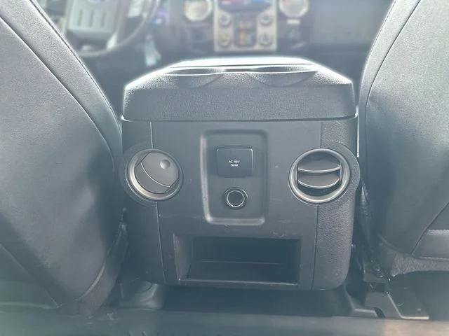 Used 2015 White Ford Platinum image 24