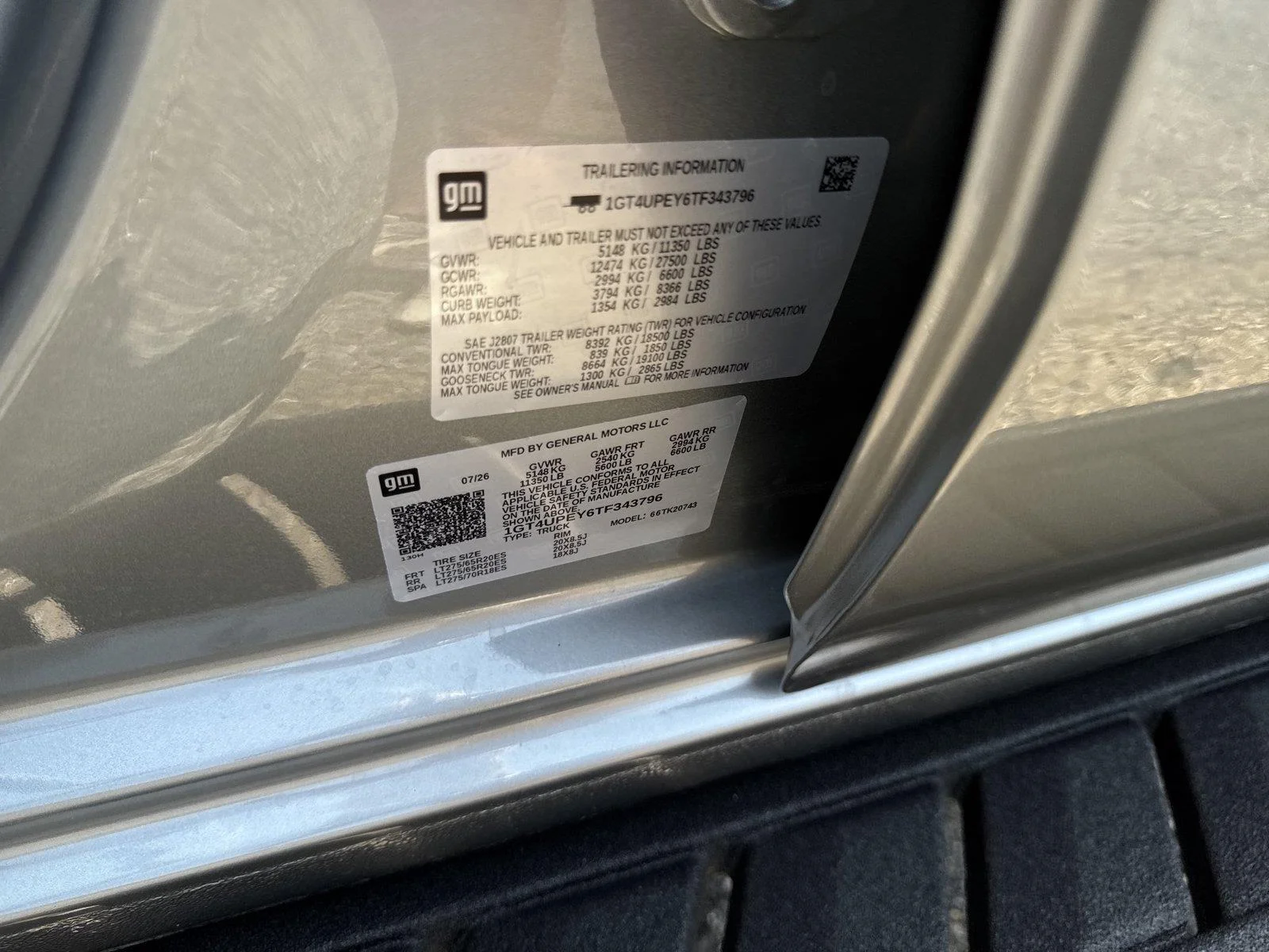 New 2026 Sterling Metallic GMC AT4 image 38