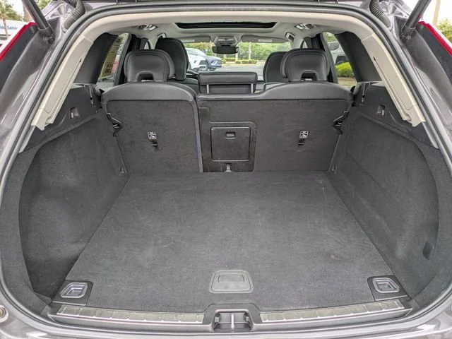 Used 2023 Gray Volvo Plus Bright Theme image 13