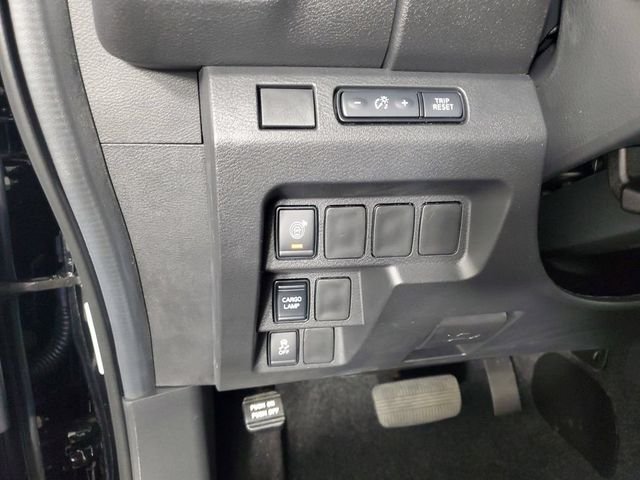 New 2026 Super Black Nissan Crew Cab SV image 28