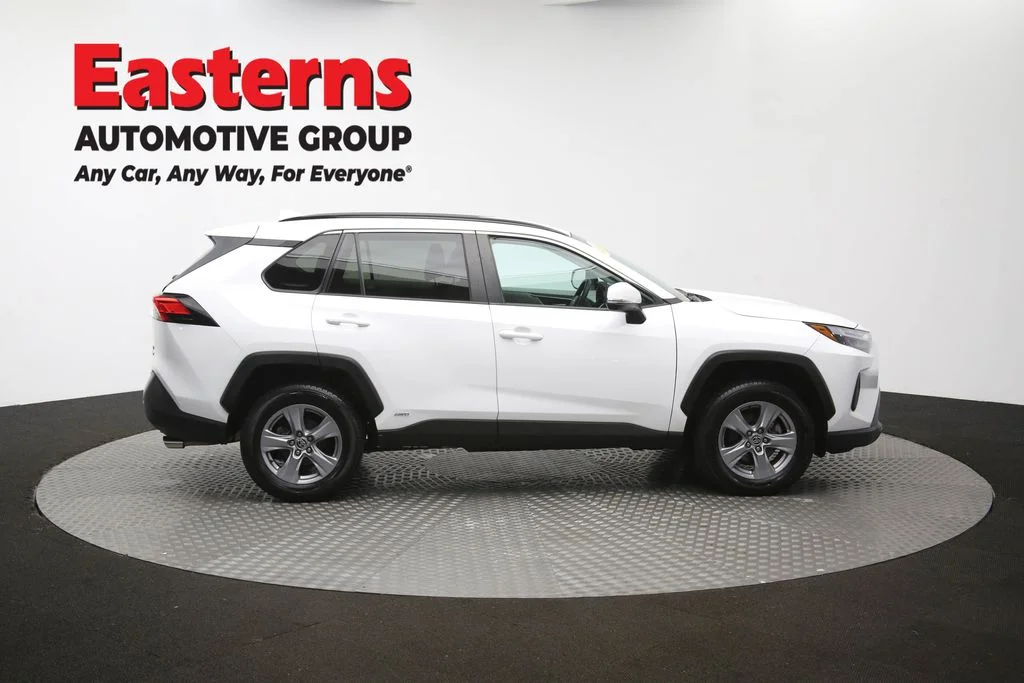 Used 2022 White Toyota XLE image 44
