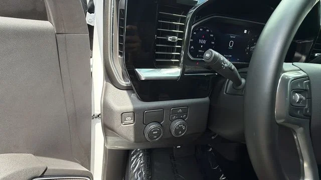 Used 2026 White Chevrolet LT image 21