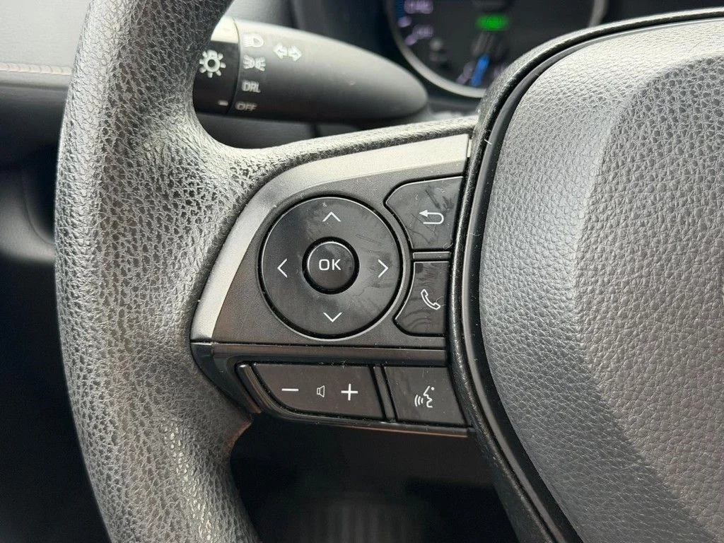 Certified Used 2022 Gray Toyota LE image 17