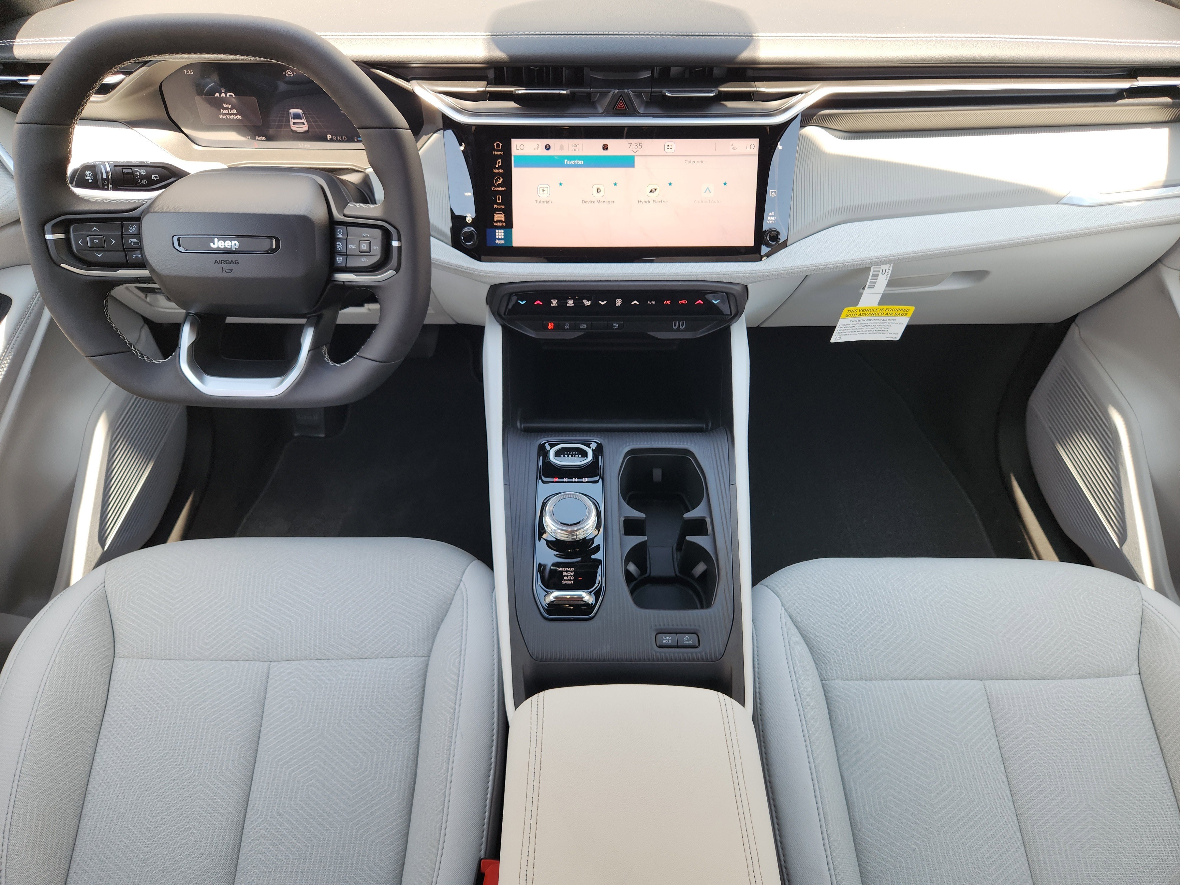 New 2026 Red Hot Pearl-Coat Exterior Paint Jeep Laredo image 20