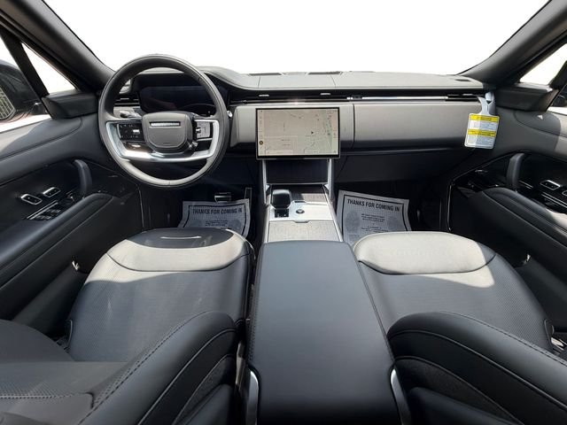 Used 2026 Green Land Rover SV image 12