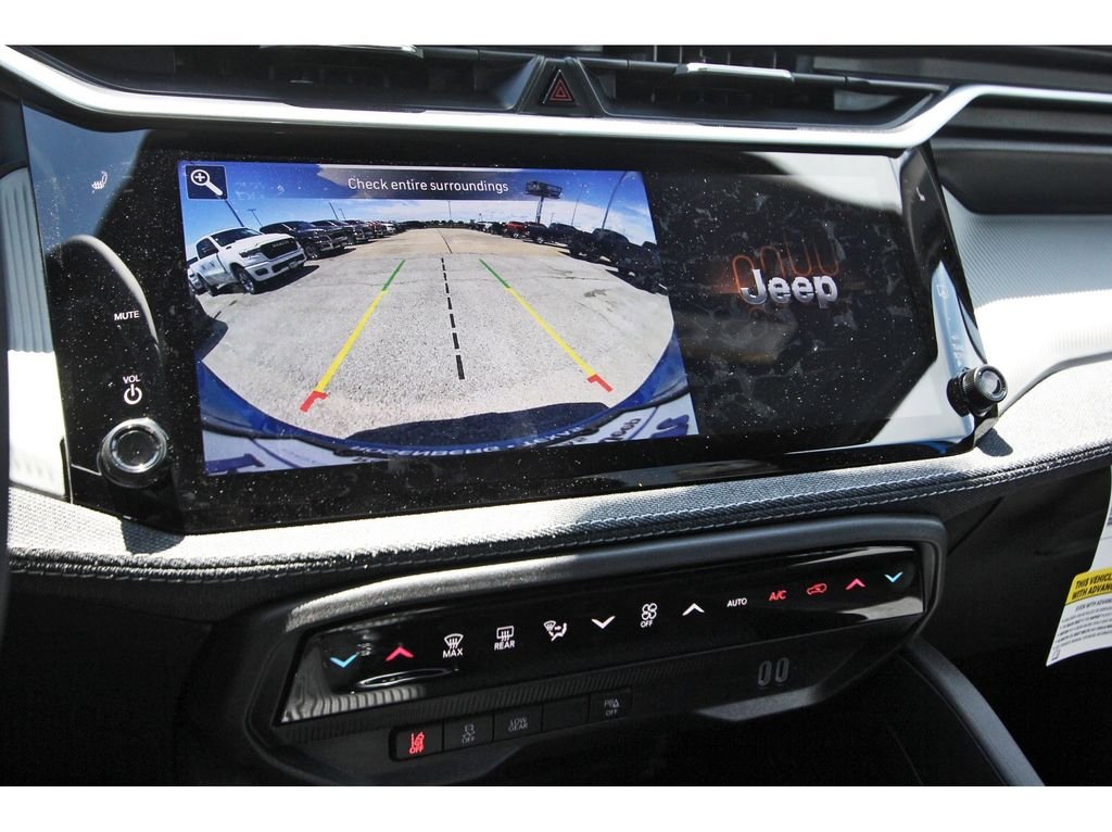 New 2026 Hydro Blue Pearl-Coat Exterior Paint Jeep Laredo image 15