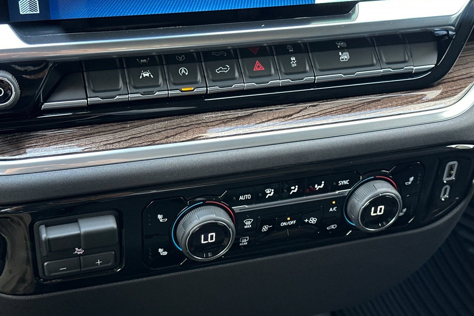 2026 Chevrolet Silverado 1500 LT - Photo 20