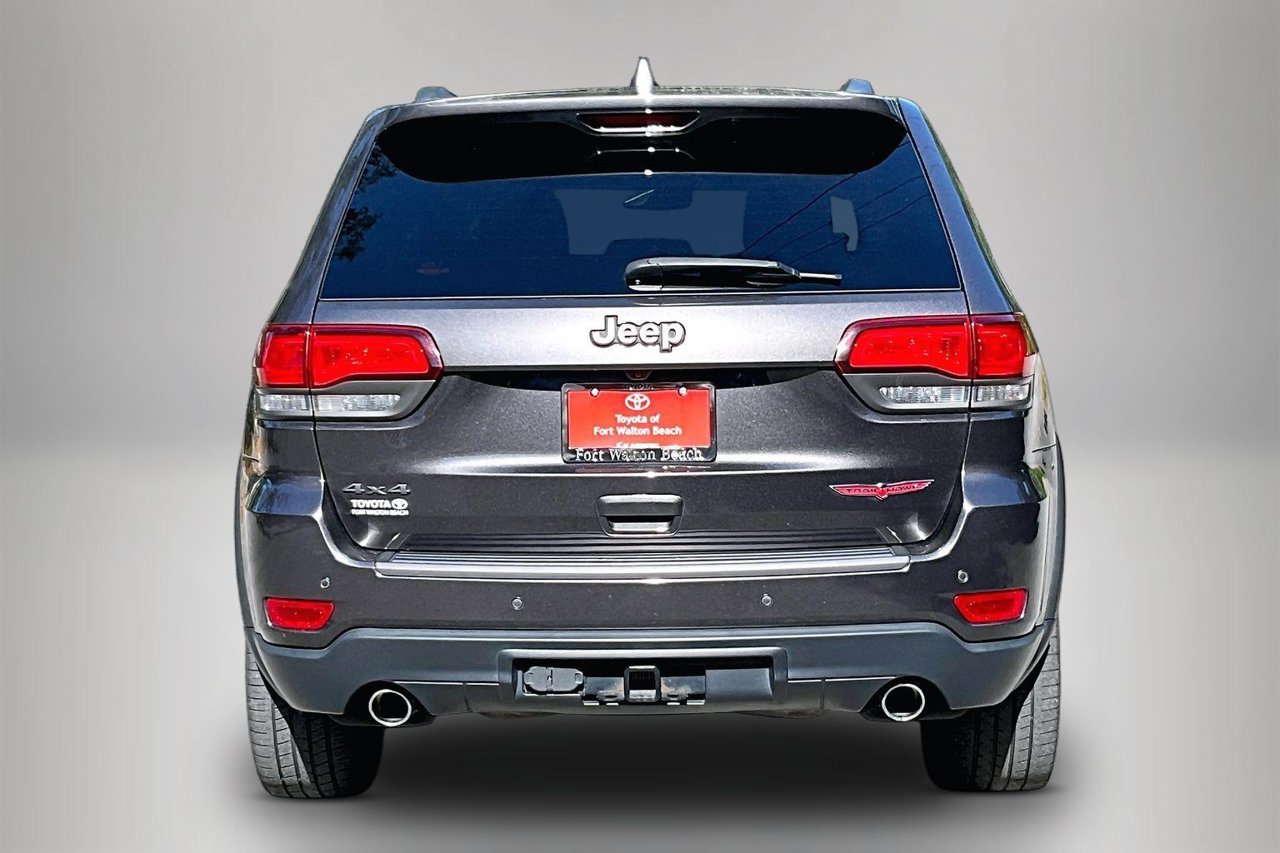 Used 2019 Gray Jeep Trailhawk image 6