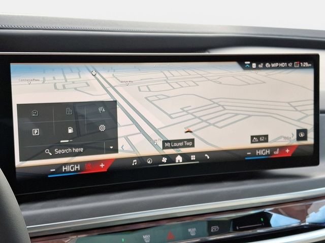 2026 BMW 7 Series 760i - Photo 17