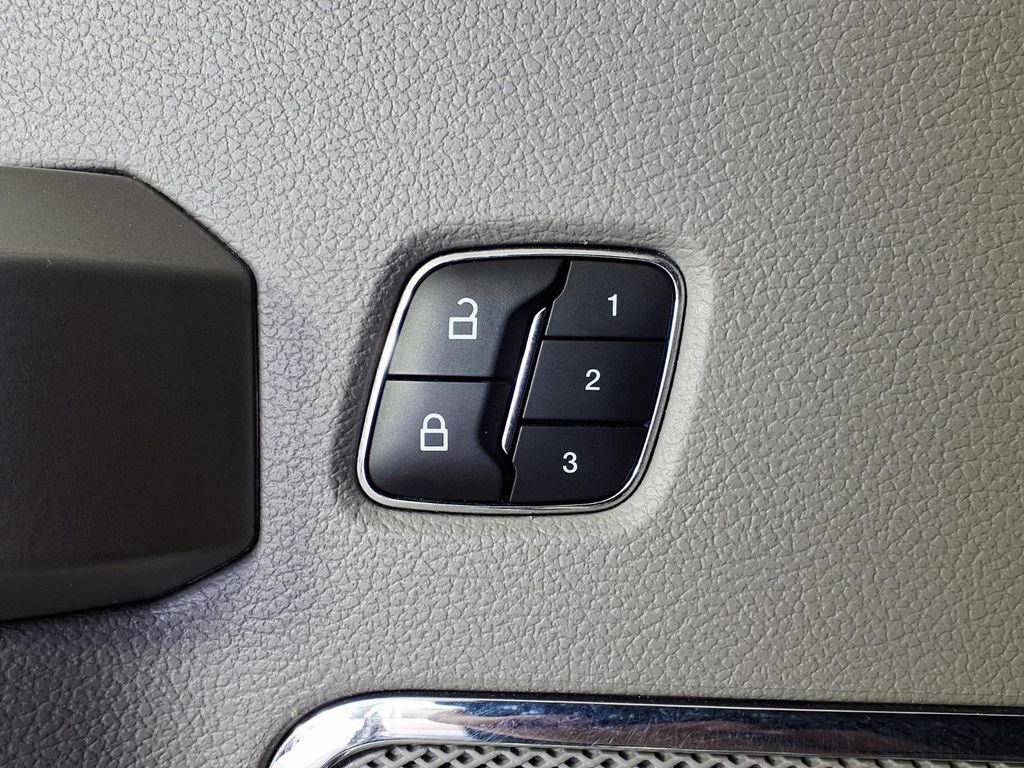 Used 2019 Red Ford Lariat image 19