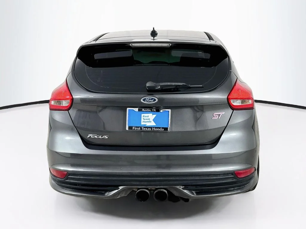Used 2015 Magnetic Ford ST image 6