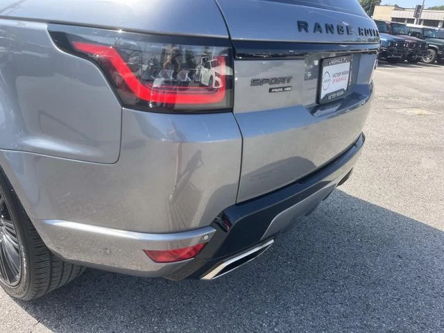 Used 2020 Gray Land Rover HSE Dynamic image 10