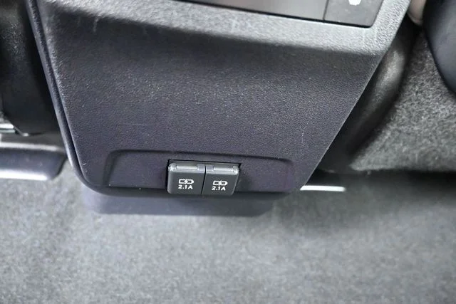 Used 2020 Black Lexus 350 image 24