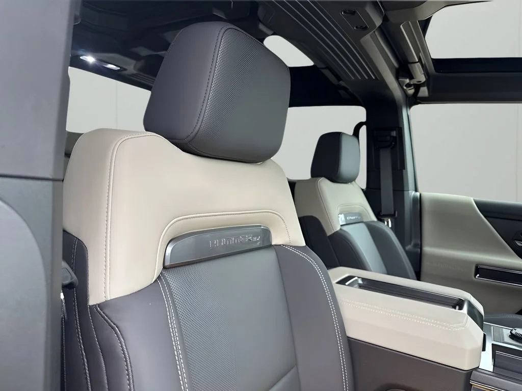 2026 GMC HUMMER EV 2X - Photo 16