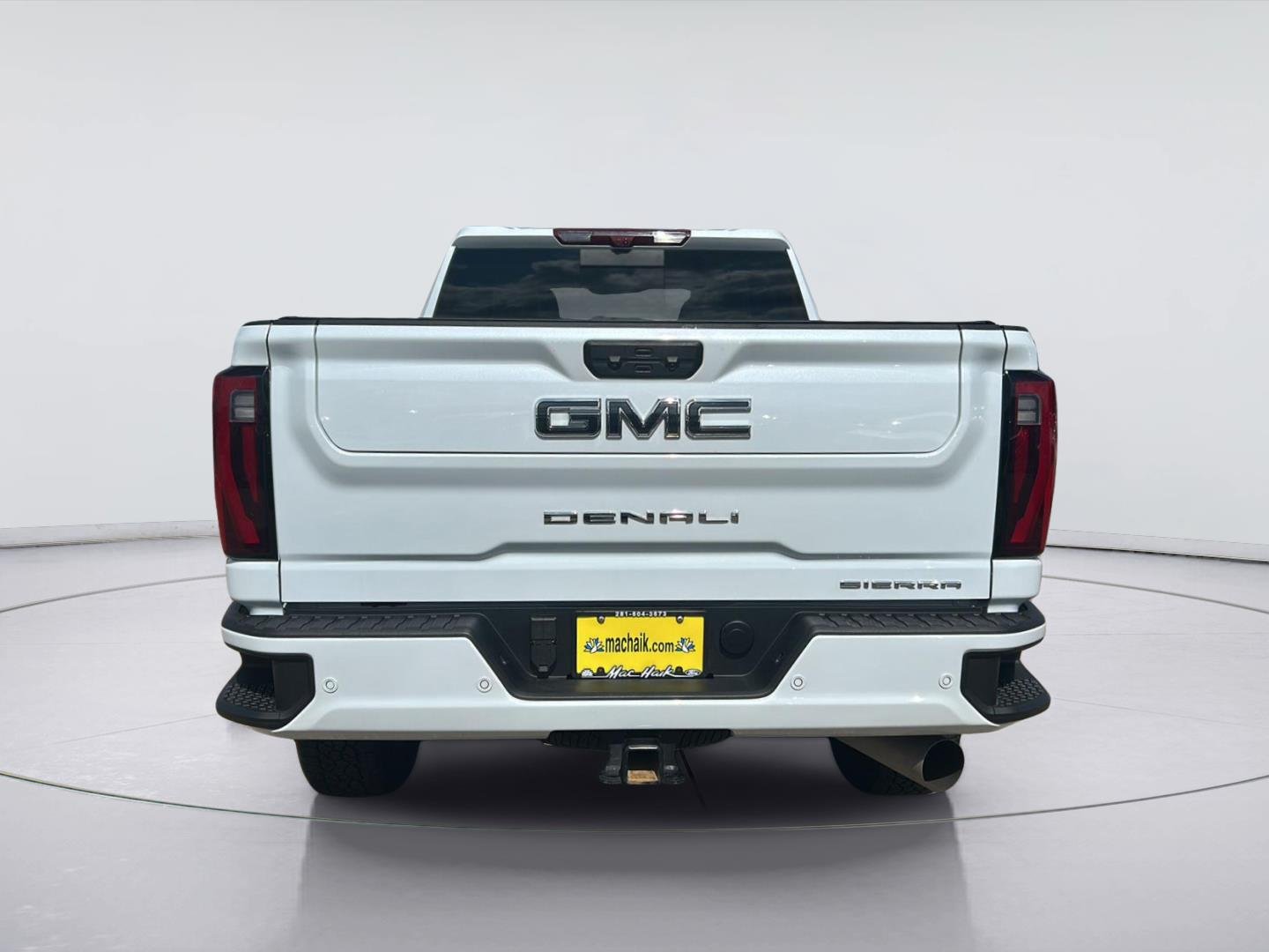 Used 2026 Glacier White Tricoat GMC Denali Ultimate image 5