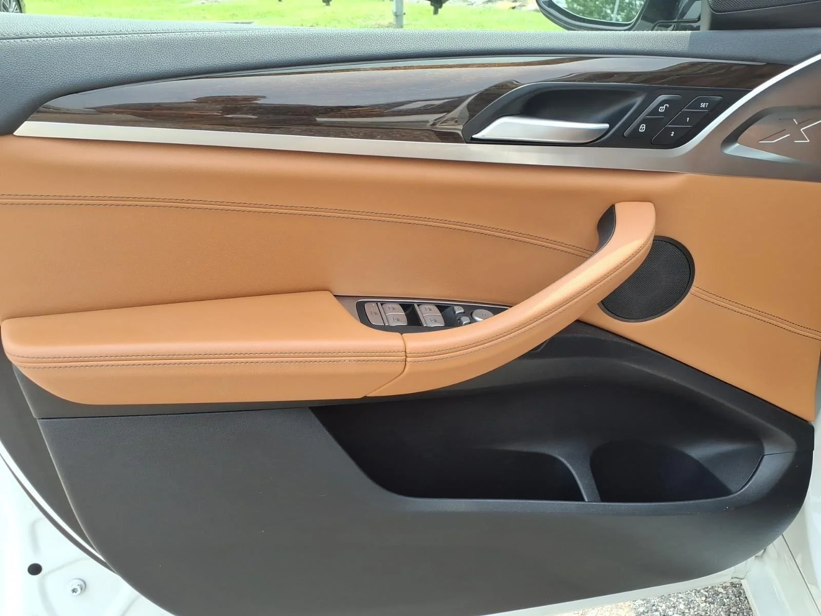 Used 2022 Alpine White BMW M40i image 23