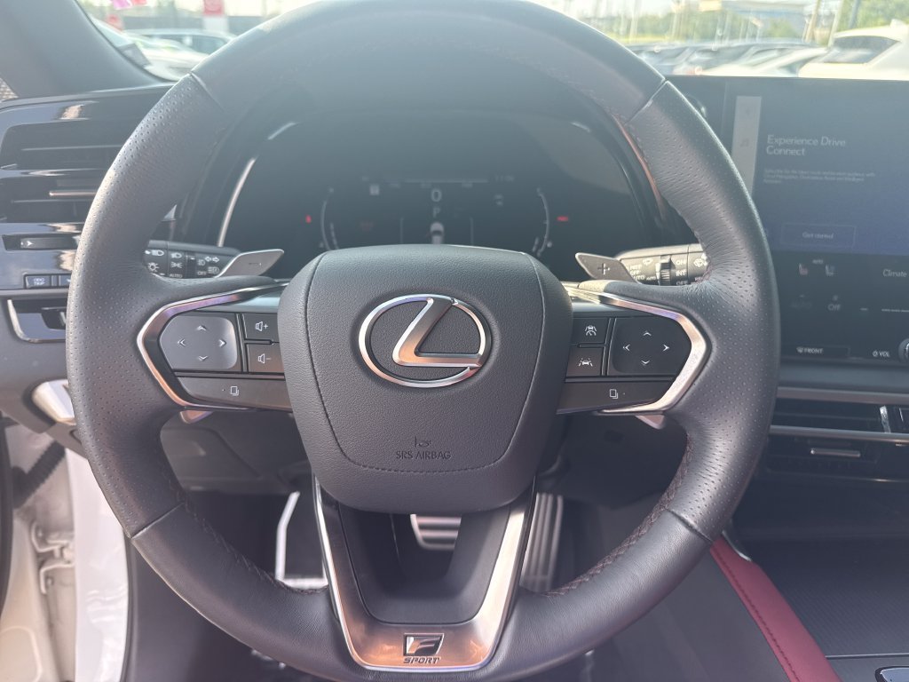 Used 2023 White Lexus 500h F SPORT Performance image 16