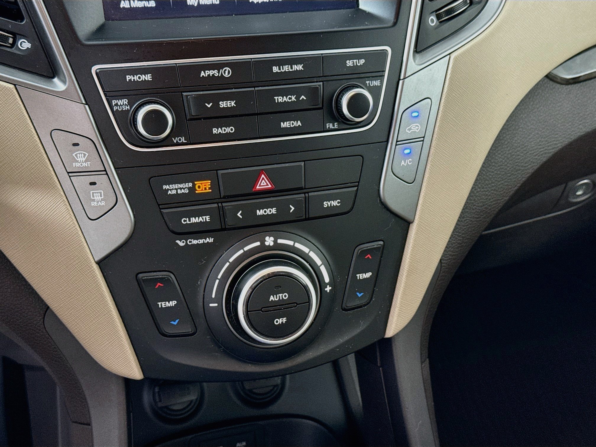 Used 2017 Serrano Red Hyundai 2.4L image 4