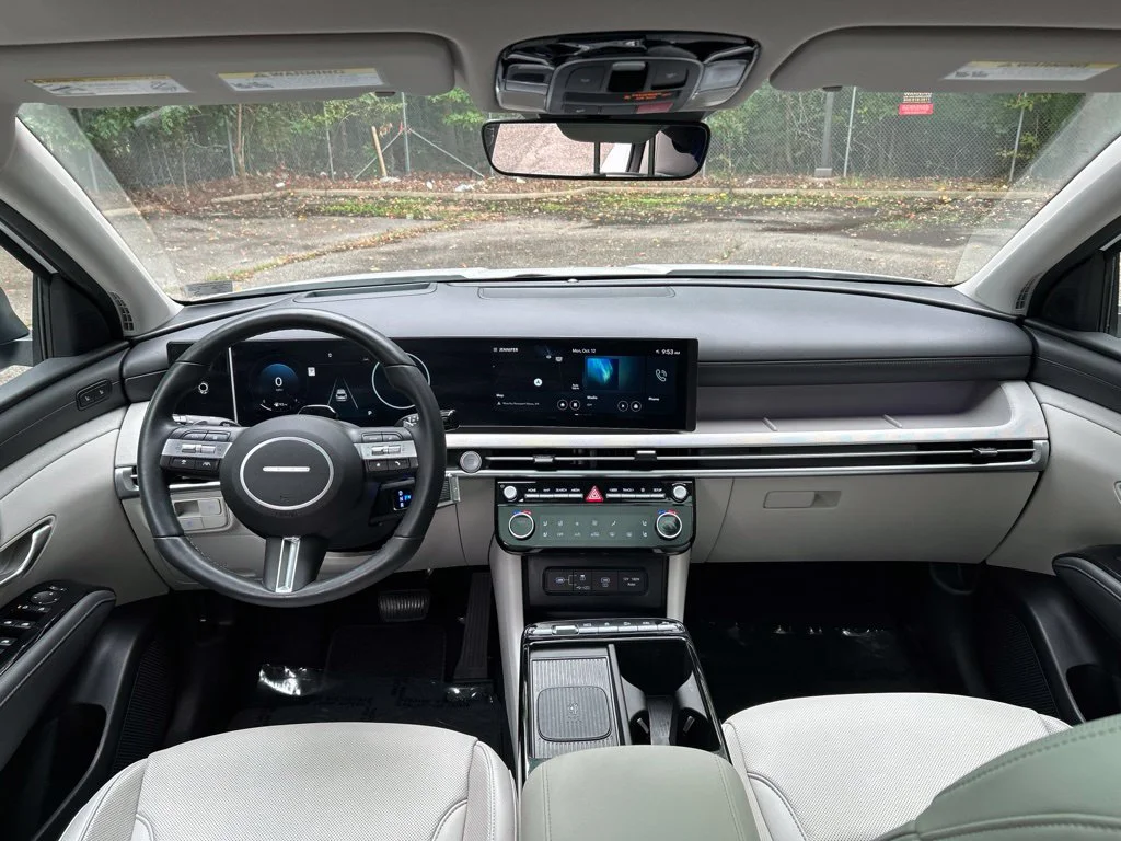 Used 2025 White Hyundai Limited image 29