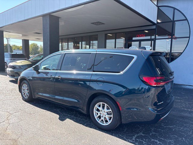 Used 2023 Blue Chrysler Touring L image 4