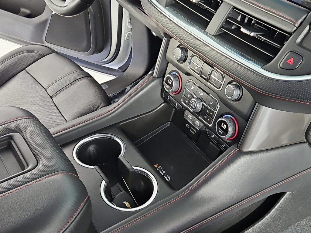 Used 2023 Pearl Chevrolet RST image 15