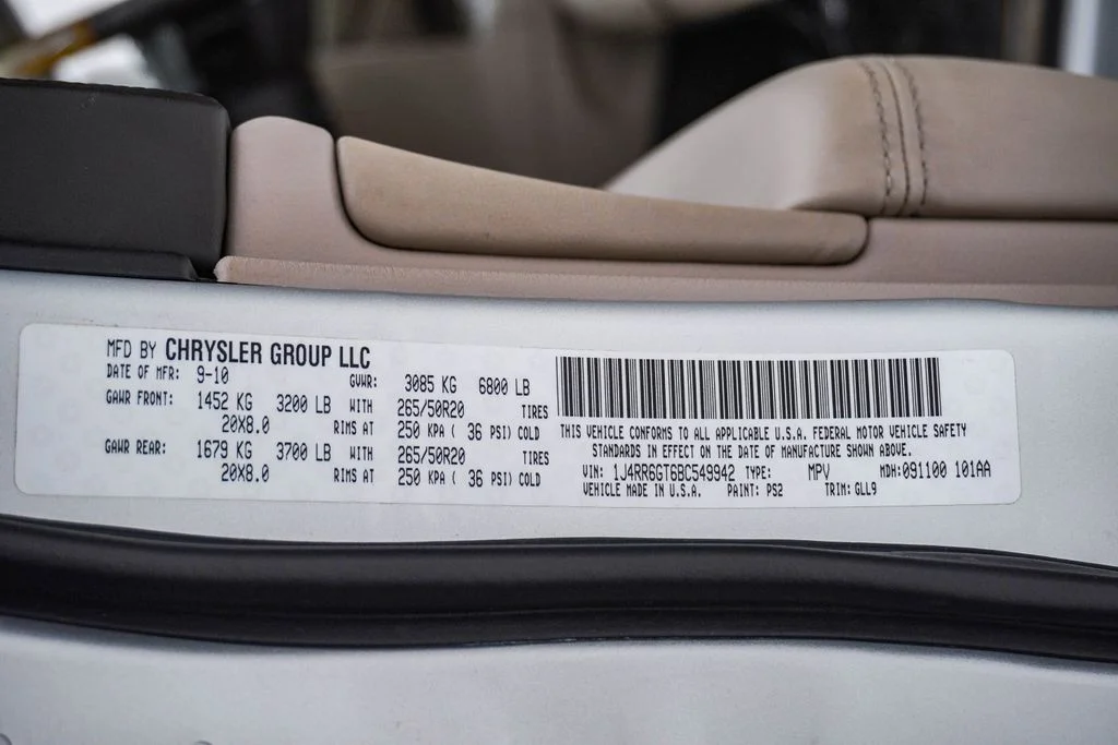 Used 2011 Bright Silver Metallic Jeep Overland image 31