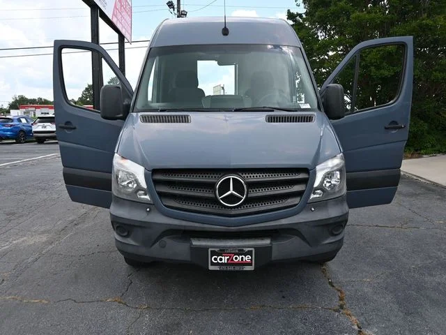 Used 2018 Gray Mercedes-Benz Cargo 144 WB image 3