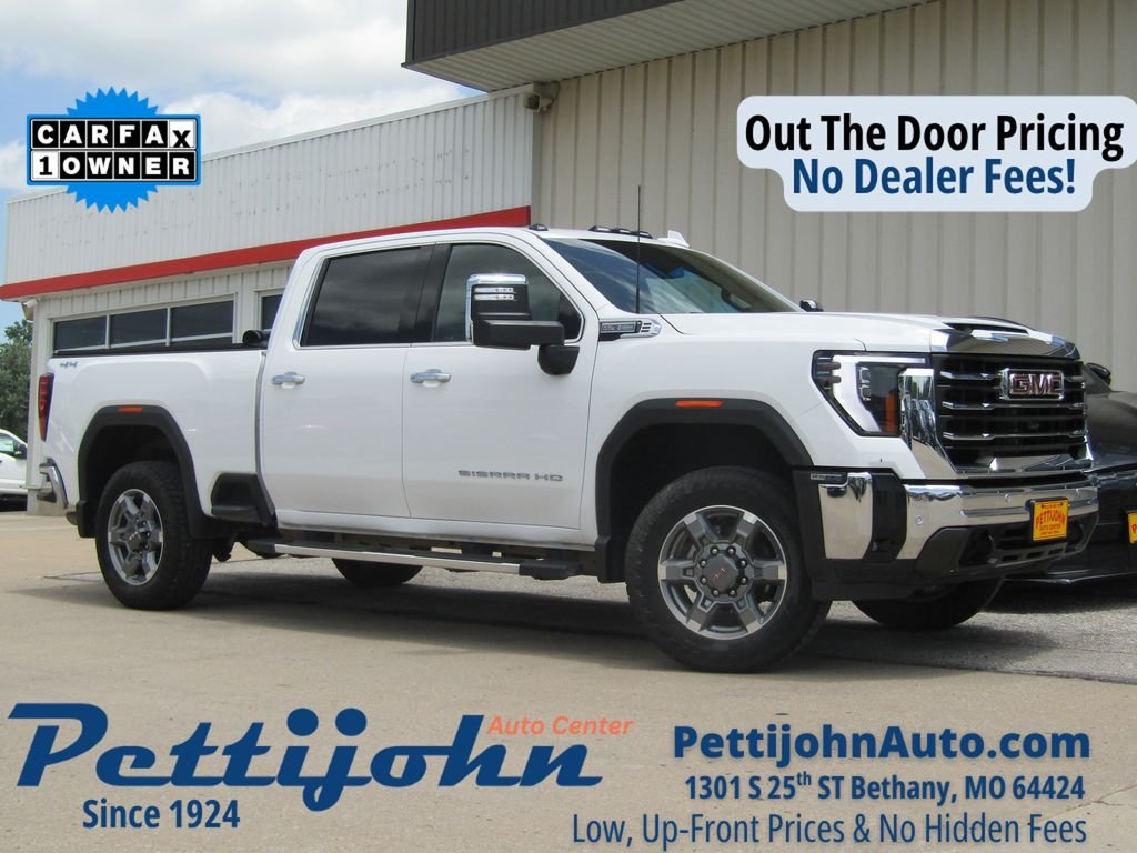 Used 2025 White GMC SLT image 1