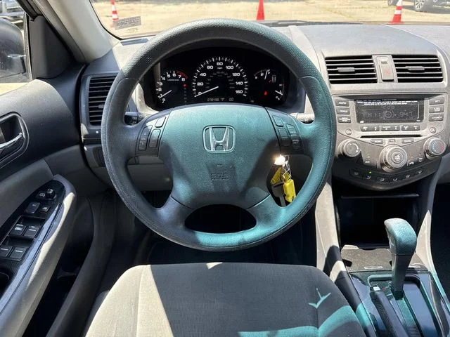 Used 2007 Silver Honda SE image 16