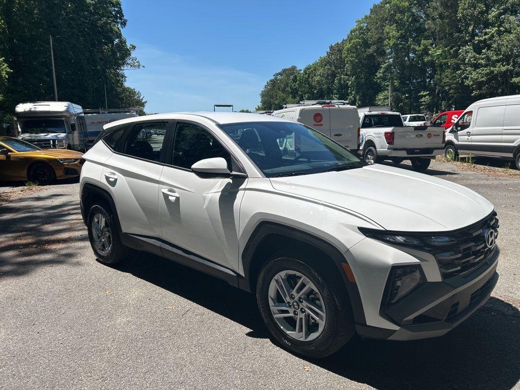 New 2026 White Hyundai SE AWD image 7