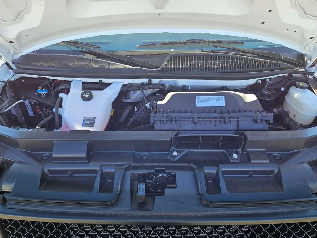 2025 Chevrolet Express Cargo Work Van - Photo 38