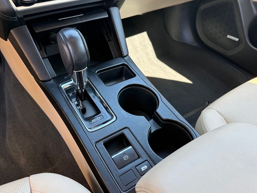 Used 2019 Black Subaru 2.5i image 16