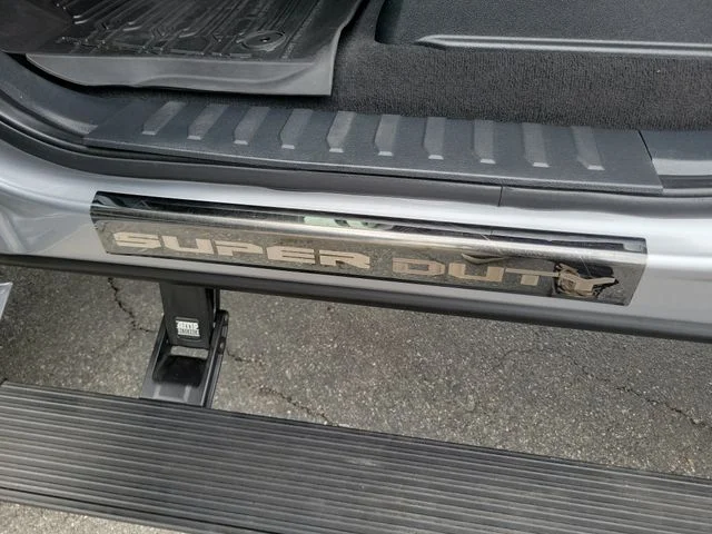 Certified Used 2022 Silver Metallic Ford Lariat image 27