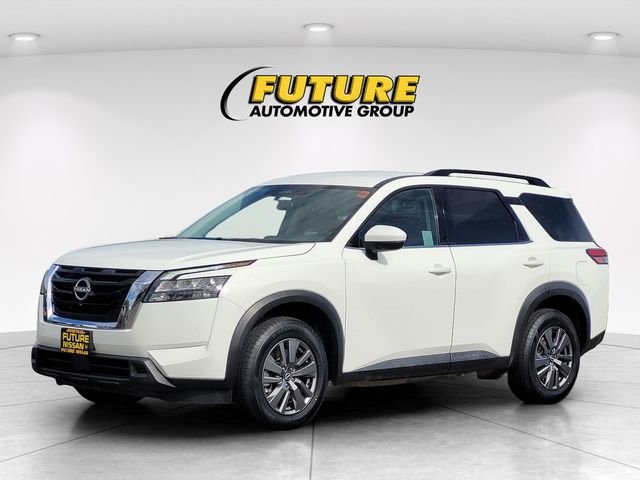 Used 2025 White Nissan SV image 5