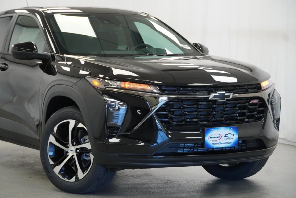 New 2026 Mosaic Black Metallic Chevrolet 1RS image 7