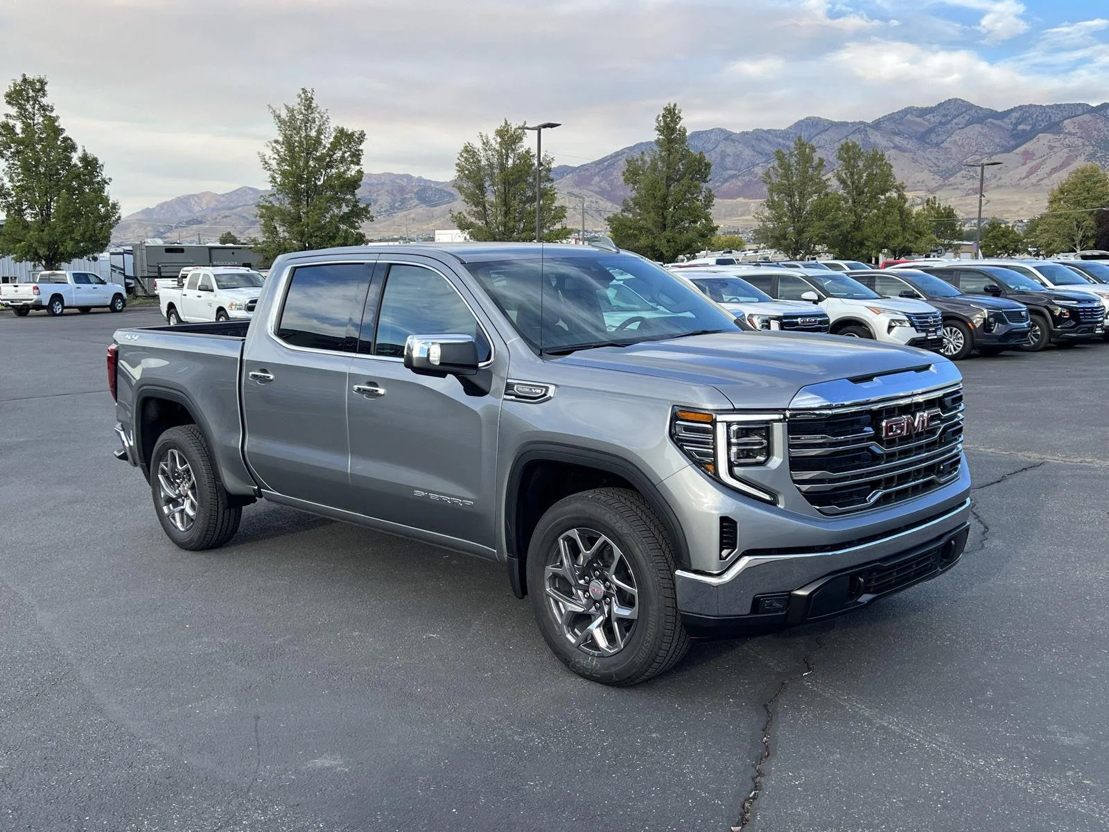 2026 GMC Sierra 1500 SLT - Photo 15