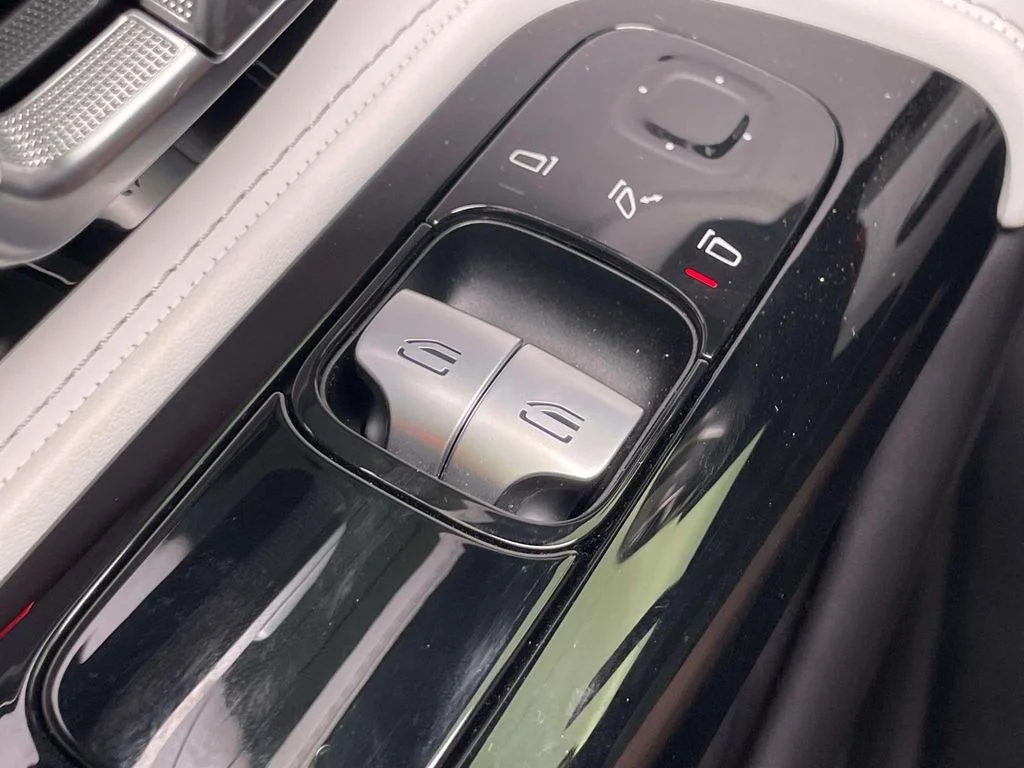 Used 2025 White Mercedes-Benz Base image 26