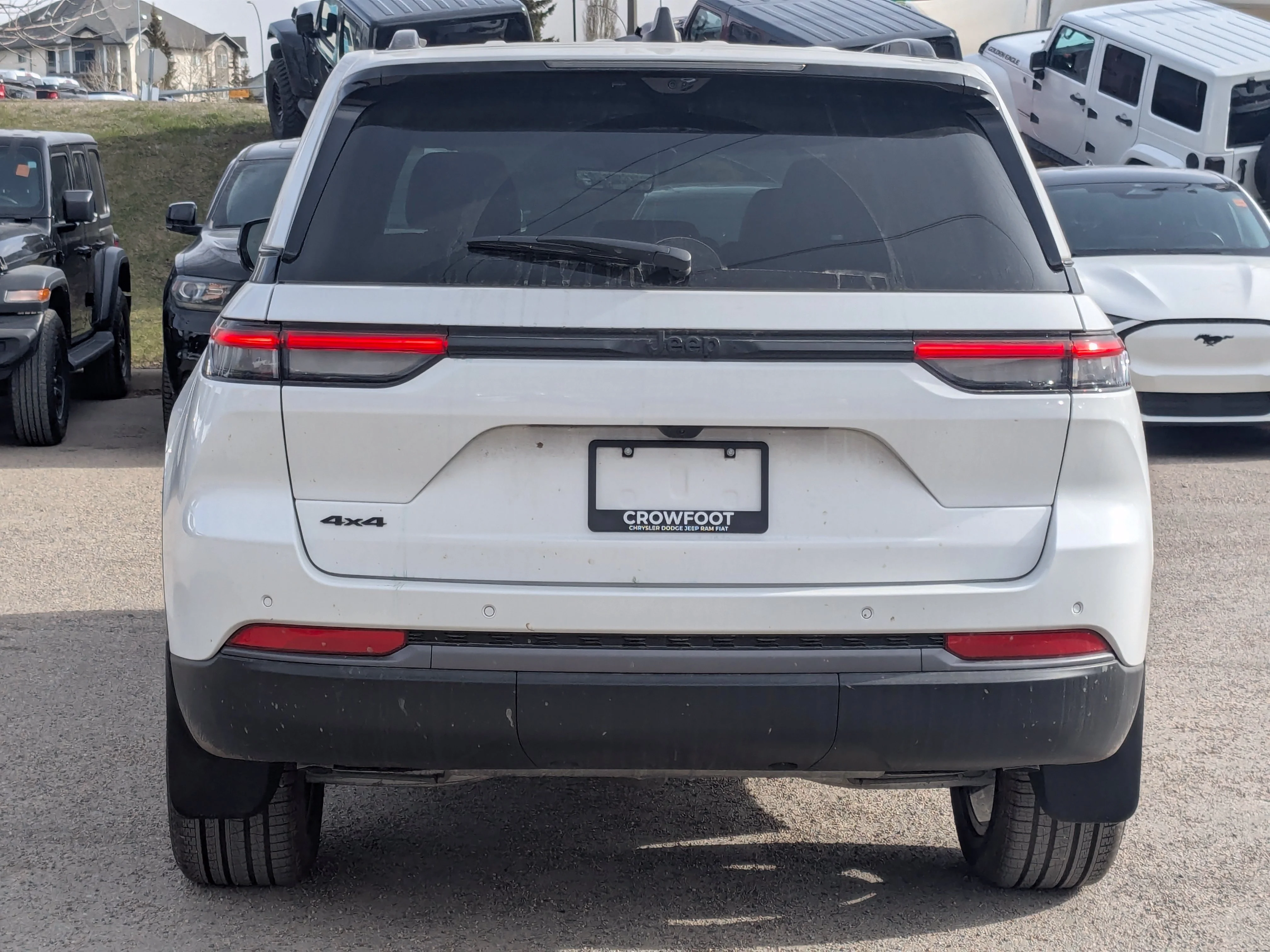 New 2026 White Jeep 85th Anniversary - - $12K Pref Pkg 2C7 - Pano Sunroof - 2nd Row Heated Seats - Leatherette & More! image 7