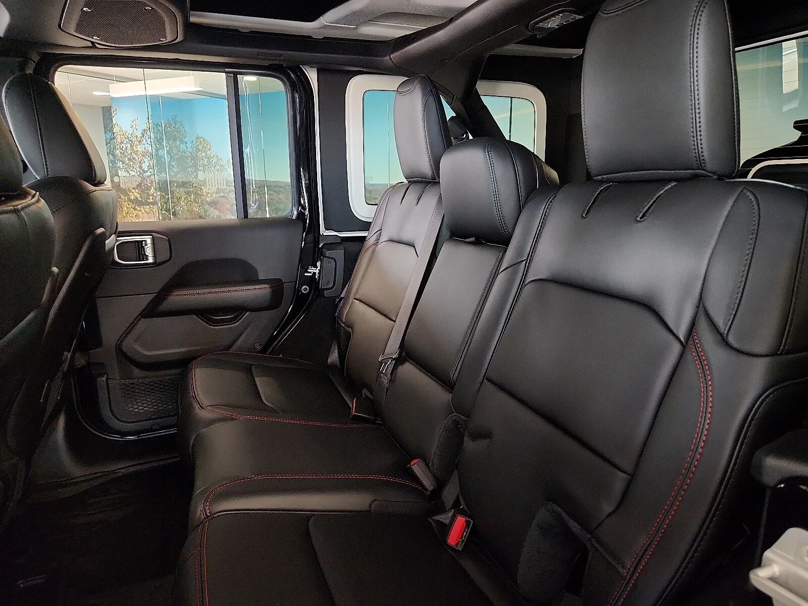 New 2027 Black Clear-Coat Paint Jeep 4-DOOR MOAB image 10