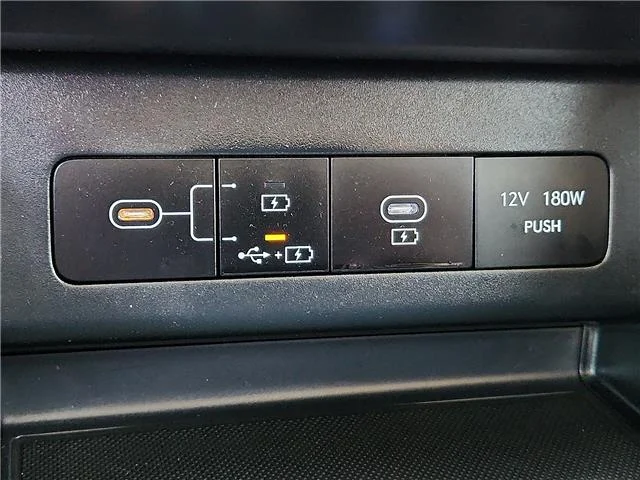 Used 2024 Silver Hyundai SEL Front-Wheel Drive image 16