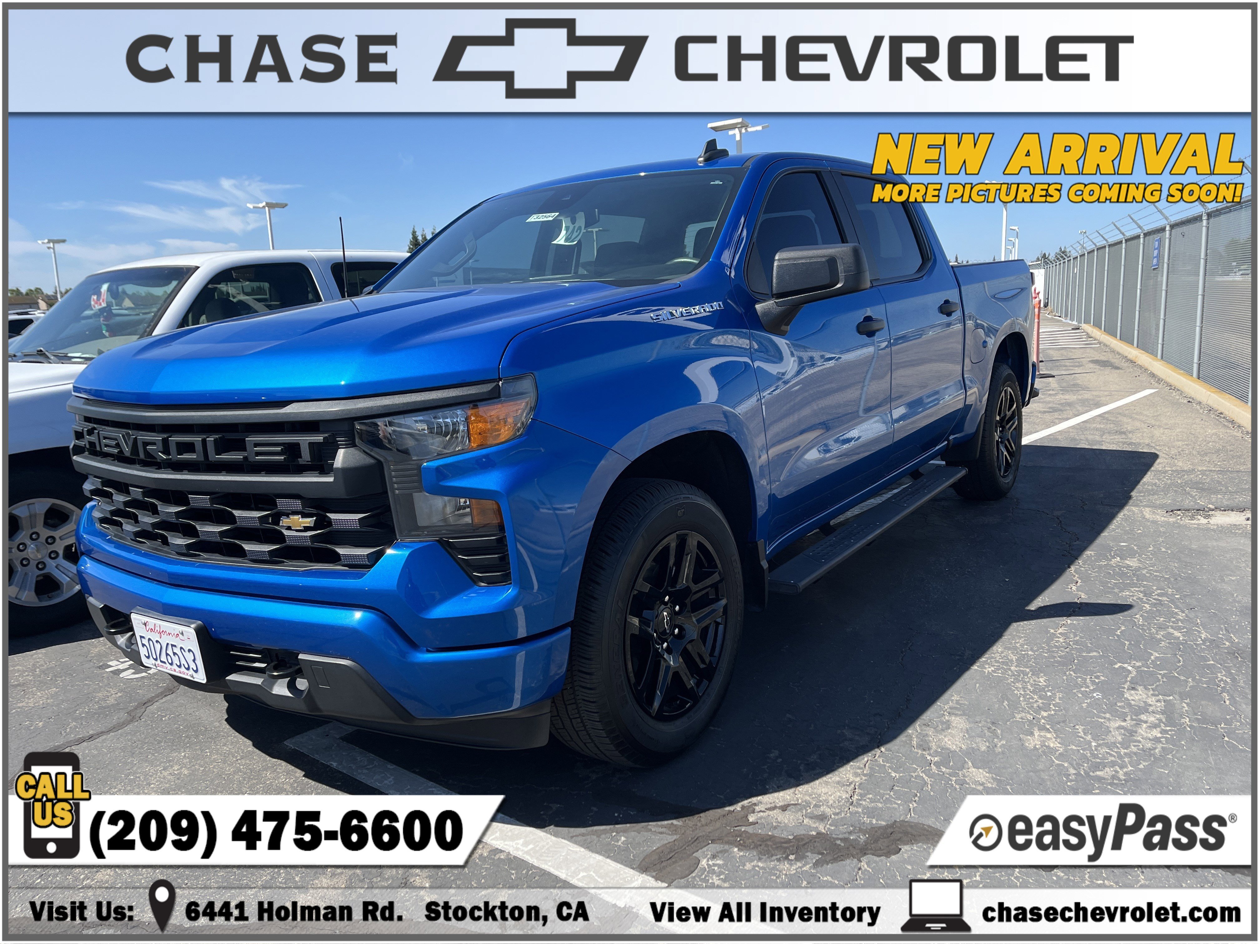 2022 Chevrolet Silverado 1500 Custom Crew Cab Short Box's photo
