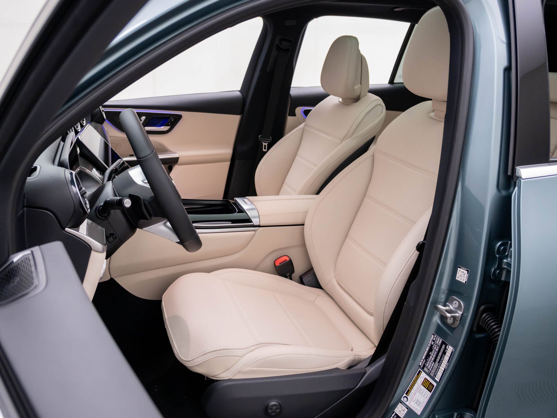 Used 2026 Silver Mercedes-Benz GLC 300 image 18