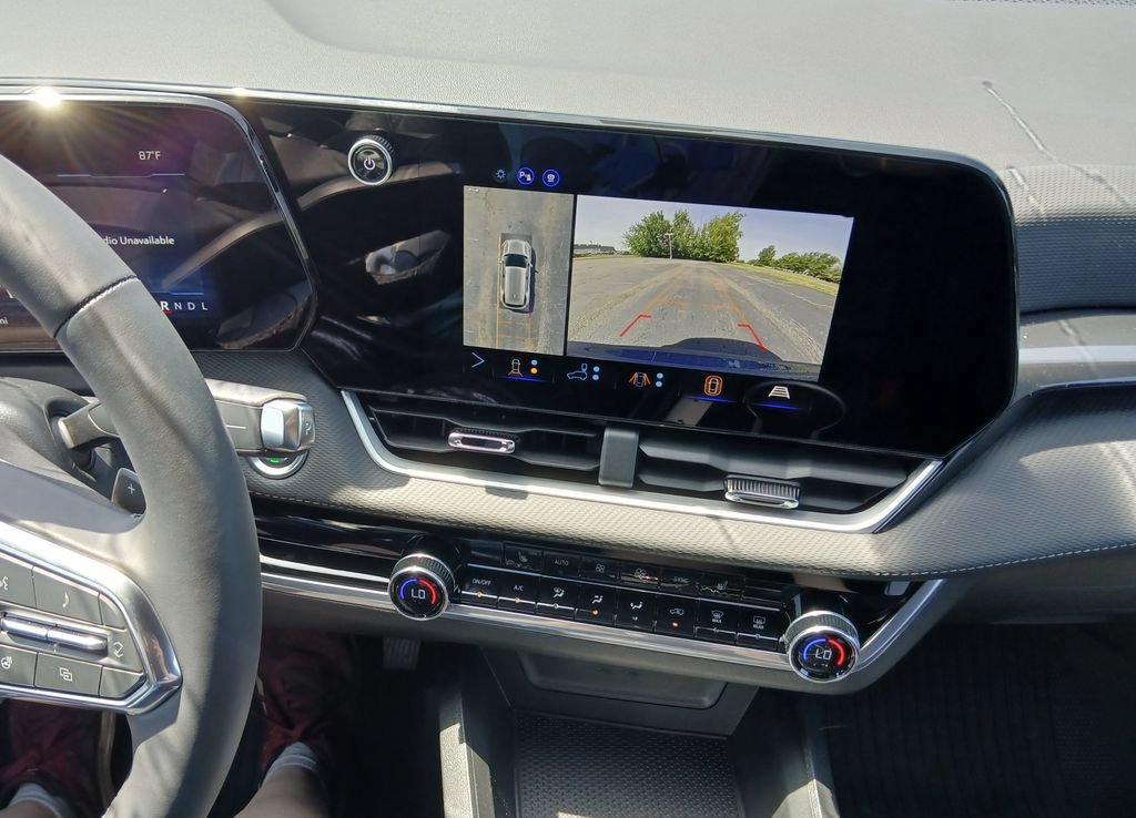 2027 Chevrolet Equinox LT - Photo 12