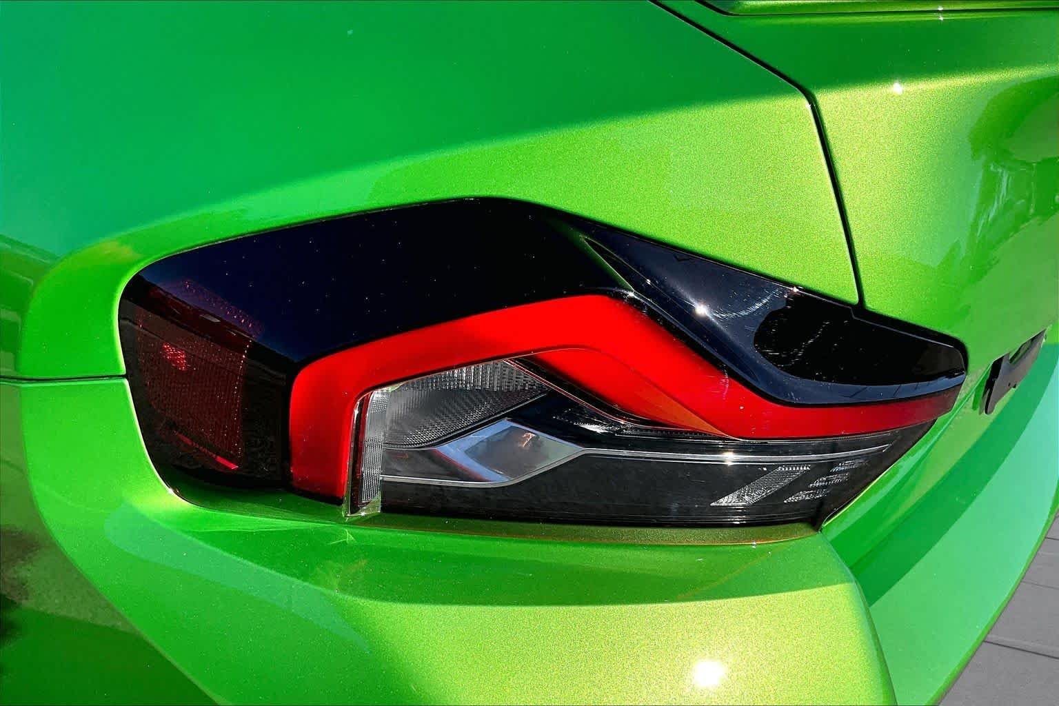 Used 2026 Java Green Metallic BMW  image 28